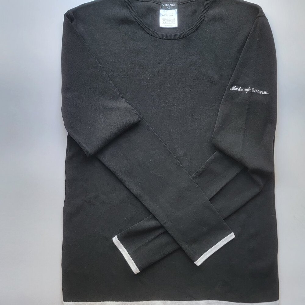 CHANEL Paris Makeup Artist black sweater, white trim, size 50 EUR, 16/18 US